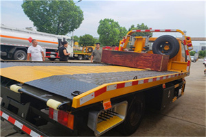 沂水附近拖车电话号码服务