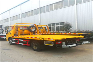 沂水附近拖车救援搭电