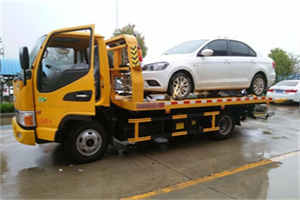 沂水附近拖车救援24小时服务热线